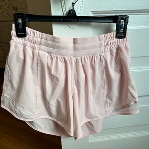 Lululemon Strawberry Milkshake Hotty Hot shorts 4” size 8
